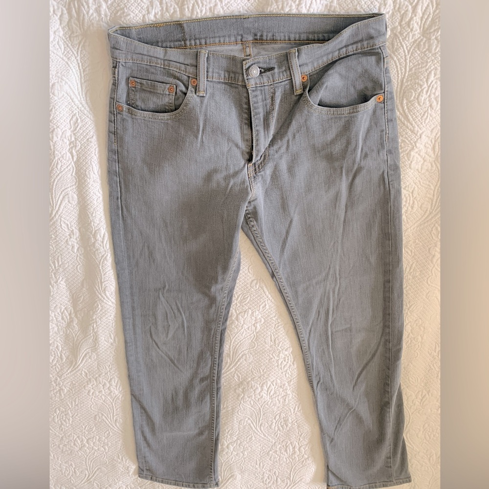 Gray Levi’s 559 jeans